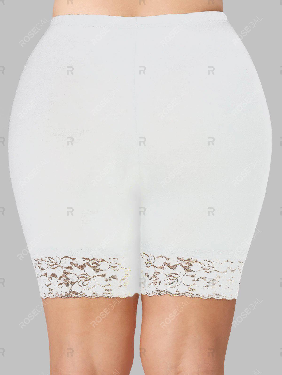 Plus Size Lace Trim Short Leggings