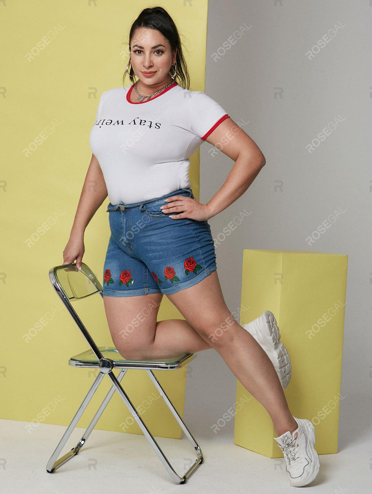 Floral Rose Cuffed Hem Plus Size&Curve Denim Shorts