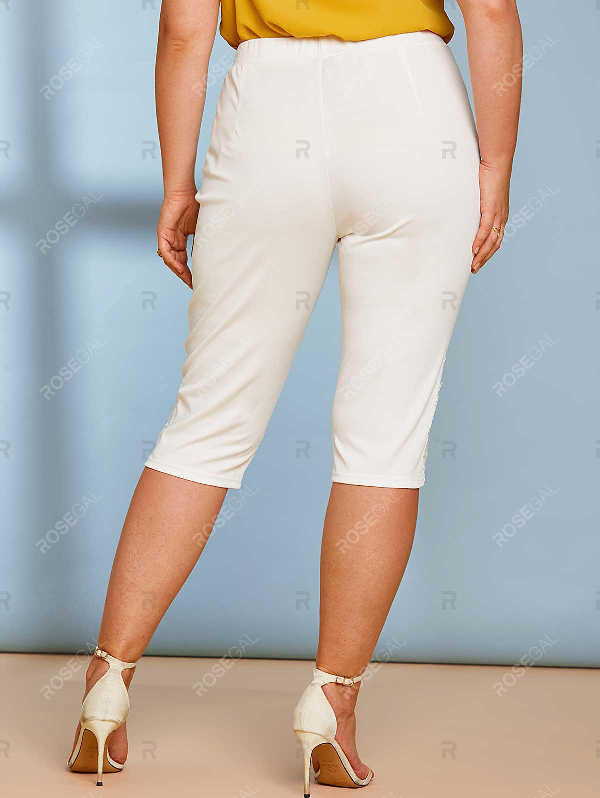 Plus Size Pintuck Applique Casual Knee-Length Pants