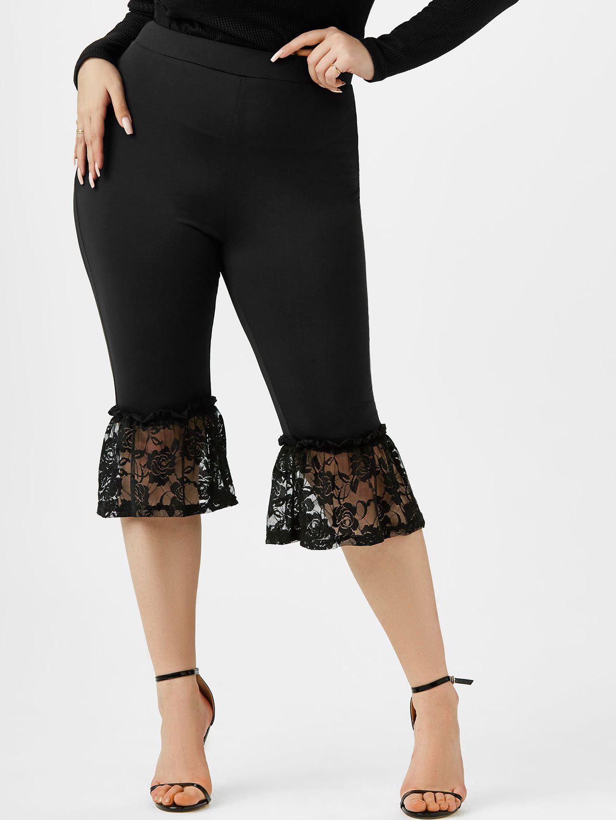 Plus Size Floral Flounce Lace Hem Capri Bell Pants