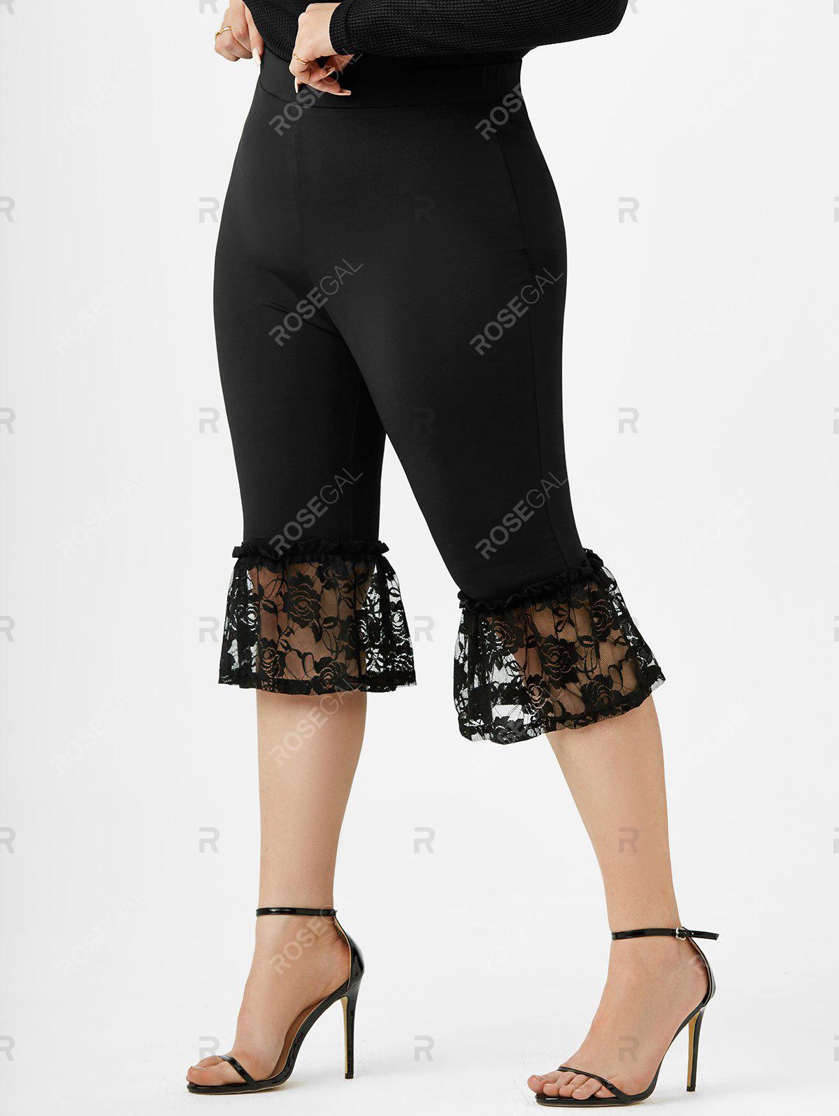 Plus Size Floral Flounce Lace Hem Capri Bell Pants