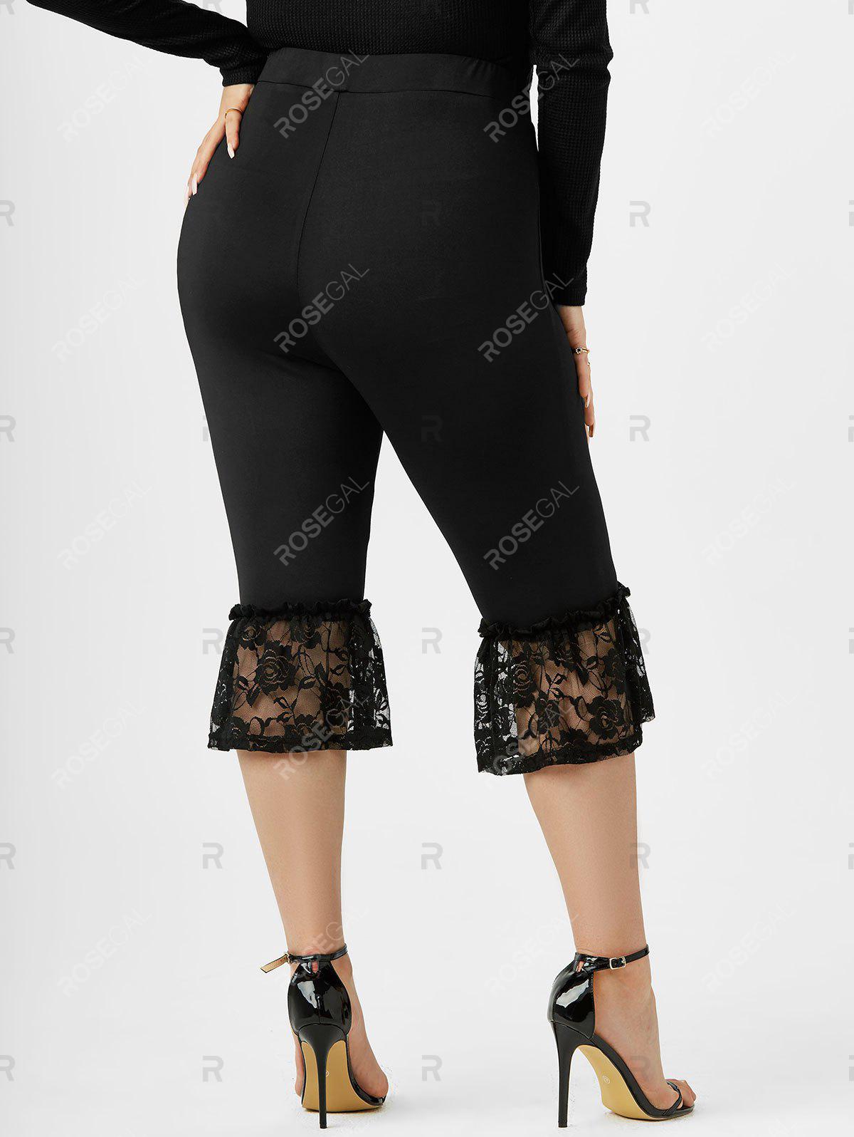 Plus Size Floral Flounce Lace Hem Capri Bell Pants