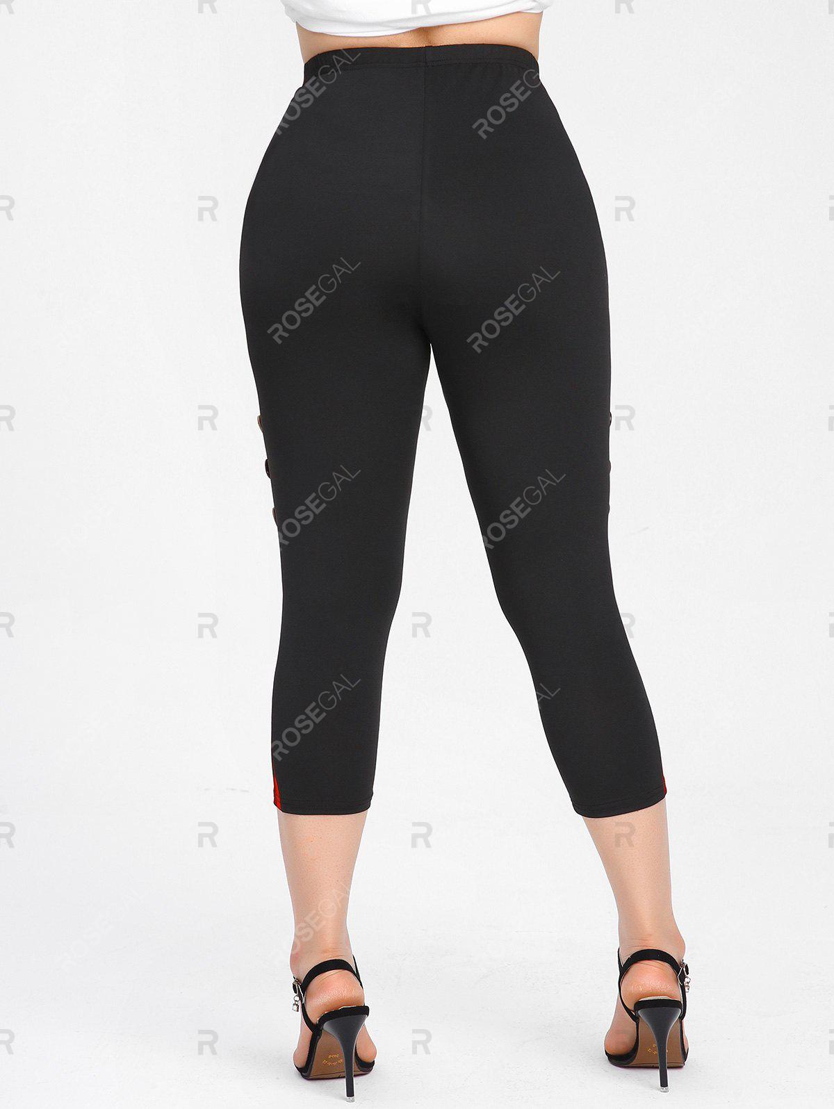 Plus Size Plaid Panel Buttoned Capri Leggings