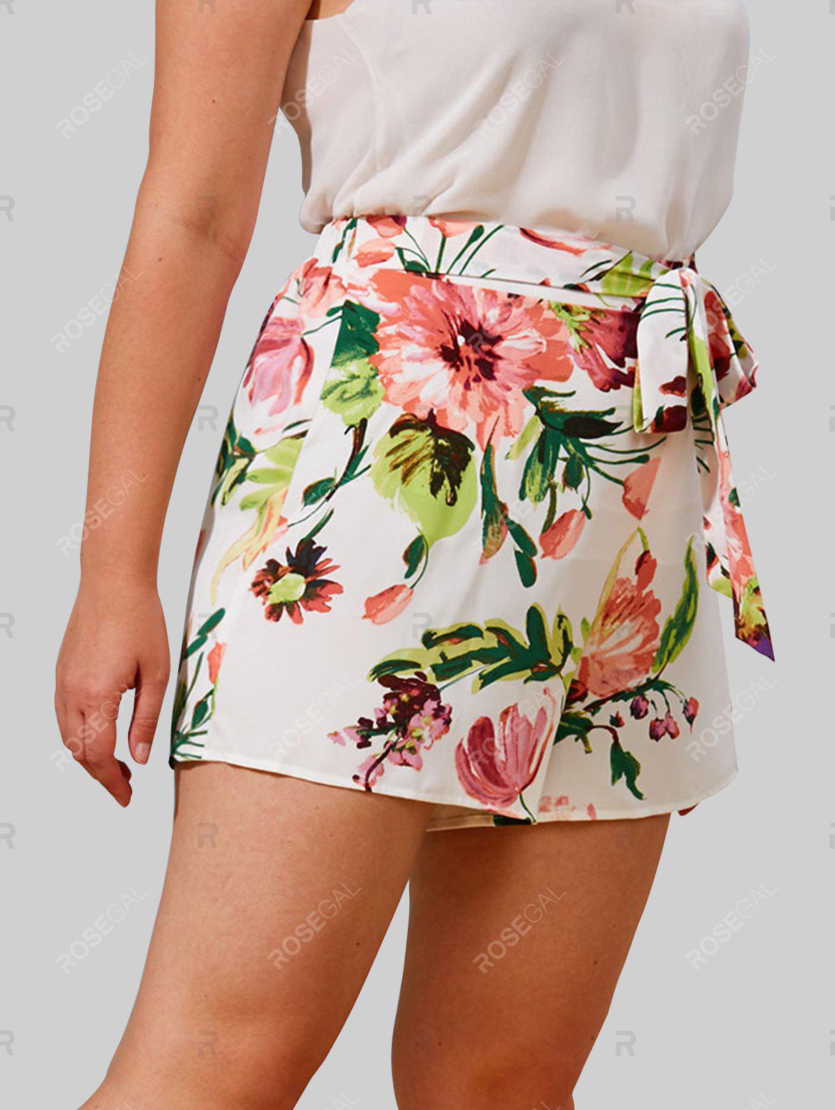 Plus Size & Curve Flower Print Belted Loose Shorts